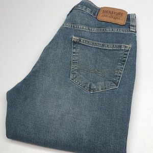 LIKE NEW MENS LEVI SIGNATURE ATHLETIC FIT JEANS 30x30 ⭐️